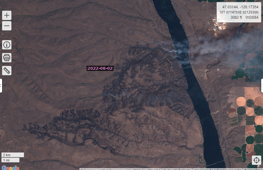 Vantage Highway Fire burning through Whiskey Dick Drainage